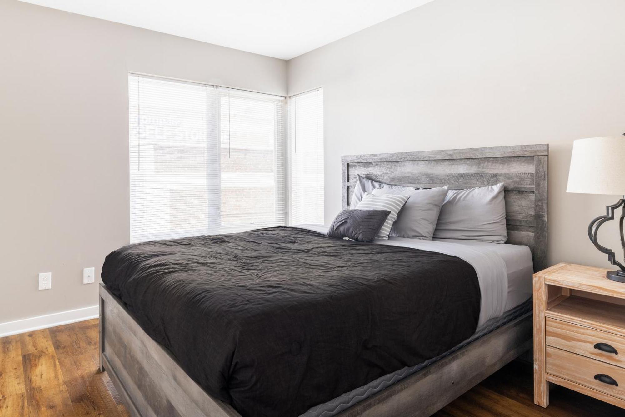 Luxury Downtown Townhome Unit 13 كليفلاند المظهر الخارجي الصورة