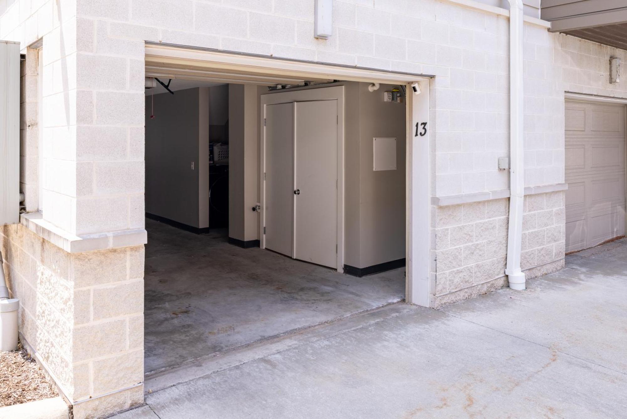 Luxury Downtown Townhome Unit 13 كليفلاند المظهر الخارجي الصورة